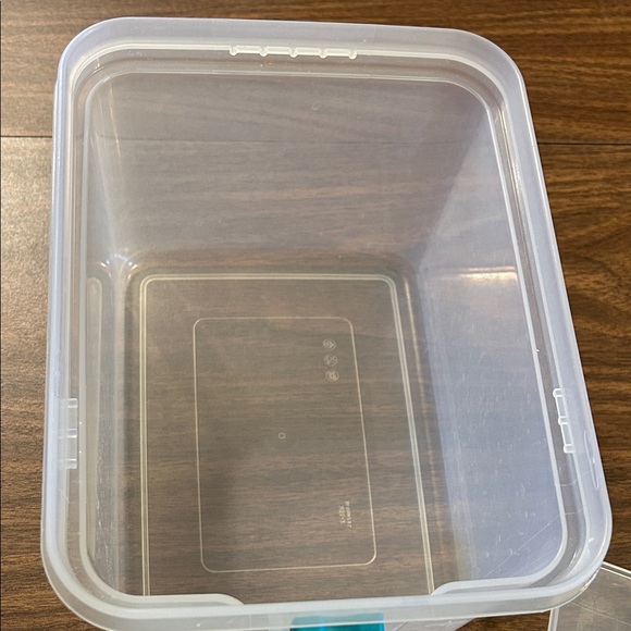 Blue Storage Container with Handle - Picture 3 of 8